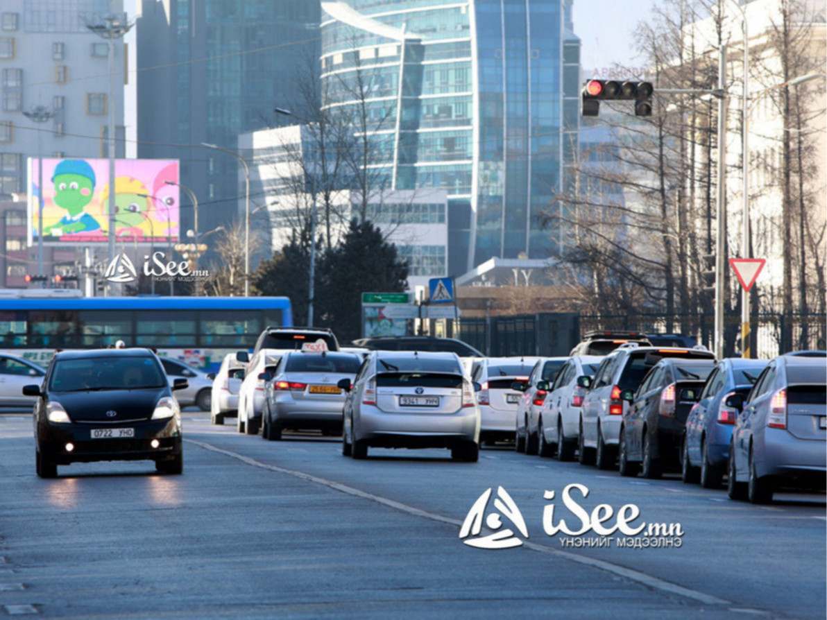 Зарим уулзваруудын гэрэл дохио унтарсан байгаа нь замын хөдөлгөөнд ачаалал үүсгэж байна