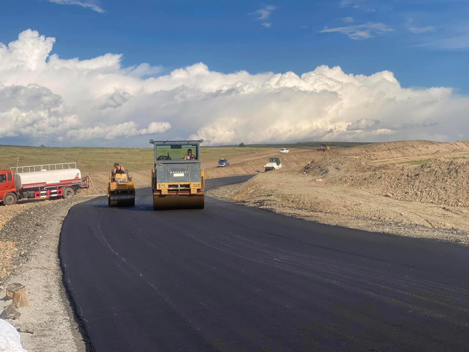 Дархан-Эрдэнэт чиглэлийн авто замын зорчих хэсгийн хөдөлгөөнийг нээжээ