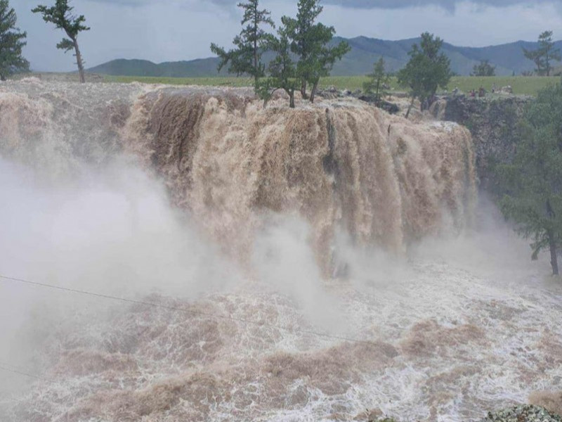 Голуудын усны түвшин 10-163 см эрс нэмэгдэж, аюултай түвшинд хүрээд байна