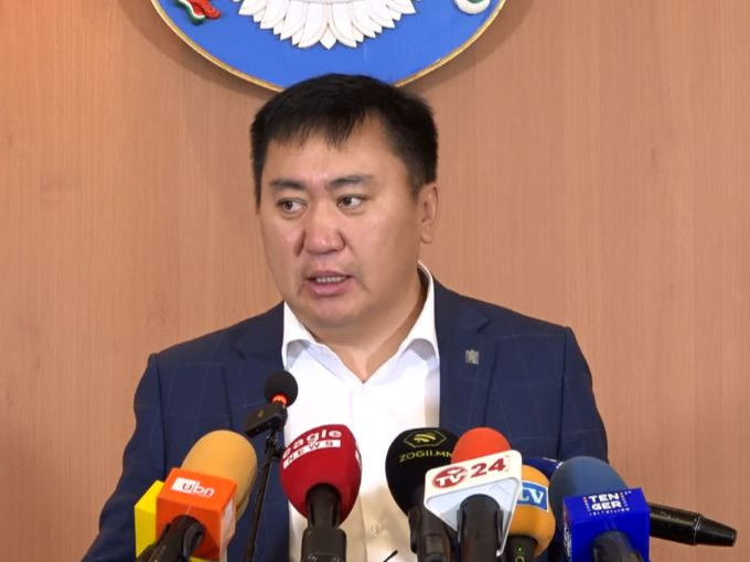 Б.Загдсамбар: Үерт урсаж болзошгүй айлуудад мэдэгдэд хүргүүлэхэд зарим иргэд "Миний үхэх чамд хамаагүй, би эрхээ эдэлж байна" гэдэг 