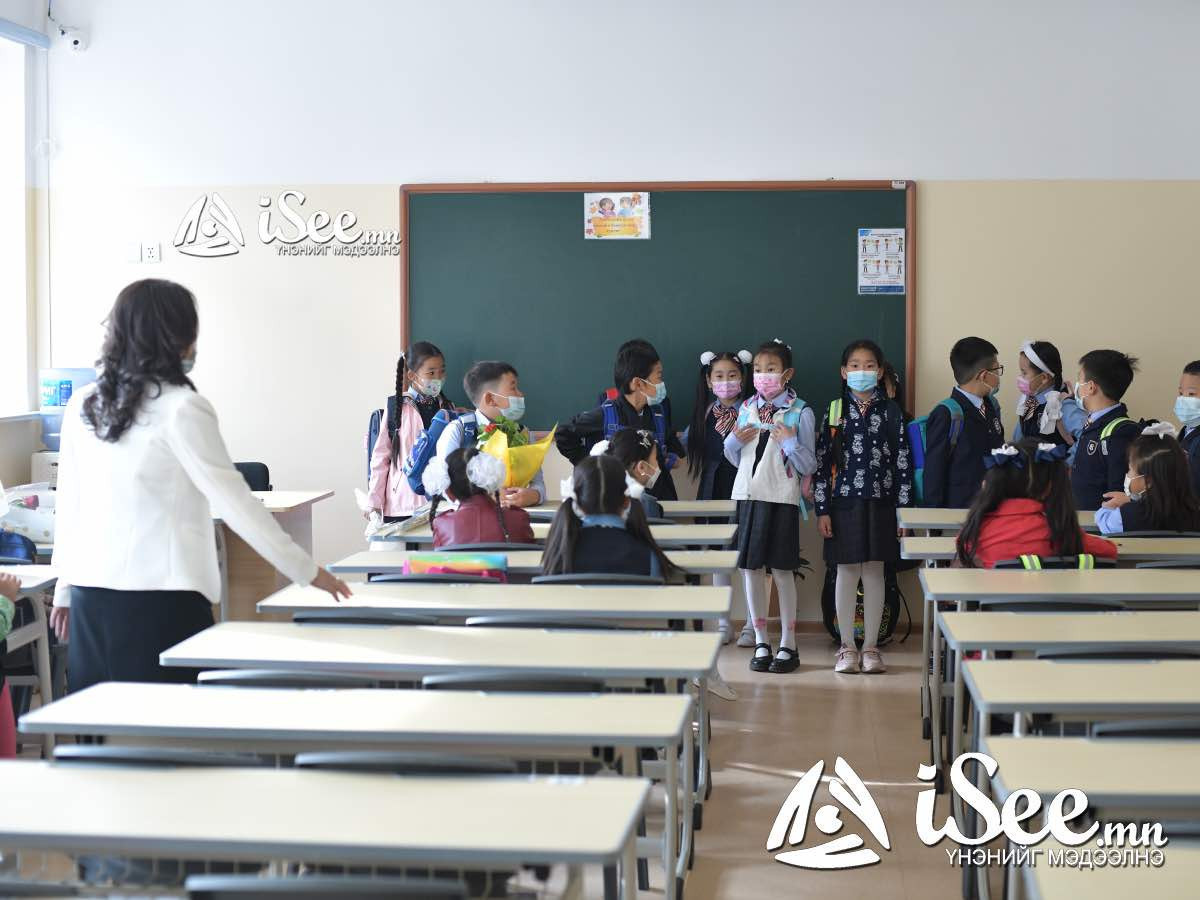 ШӨХТГ-аас сурагчдын дүрэмт хувцас болон хичээлийн хэрэгслийн үнэ, чанарт шалгалт хийнэ