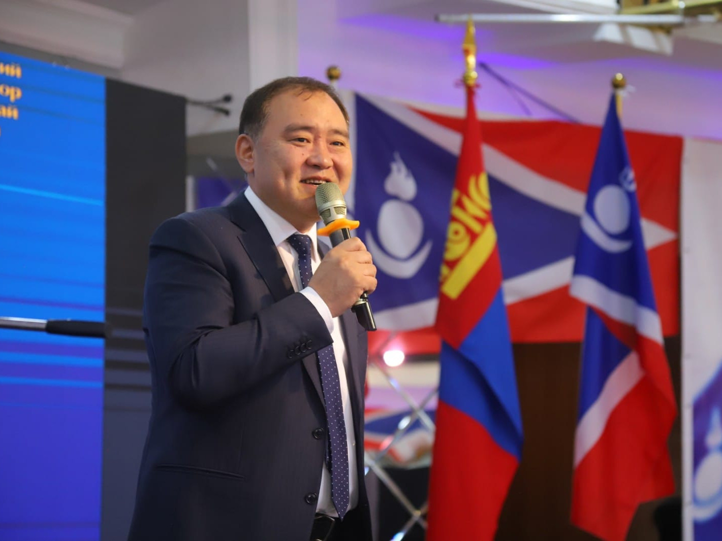 LIVE: Ардчилсан намаас зохион байгуулж буй баруун бүсийн "Эдийн засгийн форум" үргэлжилж байна