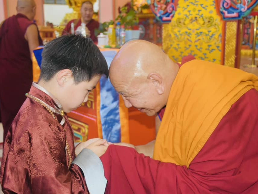 Аравдугаар Богд дамжлага эрхийг ёсчлон хүртлээ