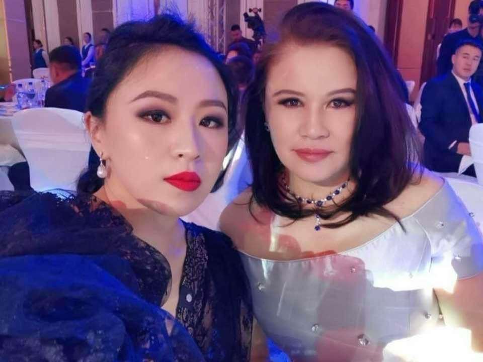 Н.Цэлмүүний ээж Д.Хулан: Охинд минь тохиолдсон явдалд нийтээрээ халаглан харамсах биш, баярлан хүлээн авч буйд гутран харамсаж байна