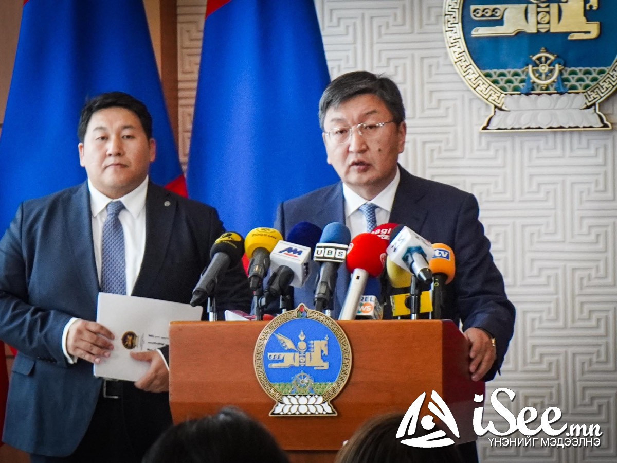 Я.Содбаатар: Ерөнхийлөгч У.Хүрэлсүхийг хятадаар ярьж буй мэт бичлэг хийж, цацсан хоёр хүнийг олж тогтоон, шалгаж байна