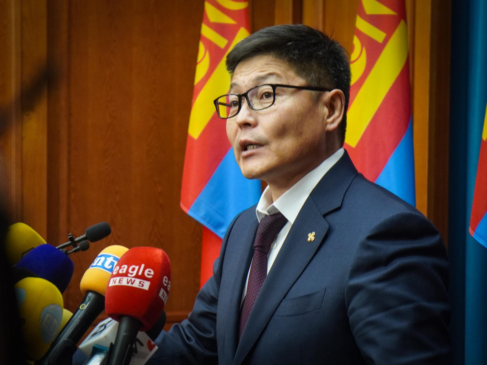 Х.Нямбаатар: Автобусанд суухад нэг удаа мянган төгрөг төлөөд өдрийн турш үнэгүй үйлчлүүлж болдог болгоно /LIVE/