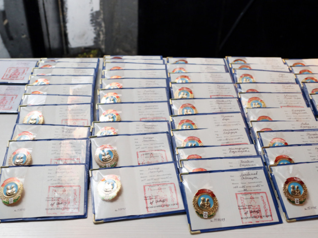 "Эхийн алдар" одонгоор шагнуулах ээжүүдийн материалыг хүлээн авч байна