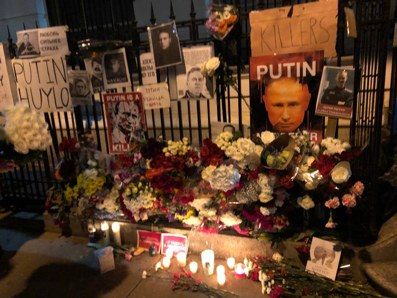 ОХУ-ын сөрөг хүчний удирдагч А.Навальныйны дурсгалыг хүндэтгэх жагсаал дэлхийн олон оронд болж байгаа ажээ