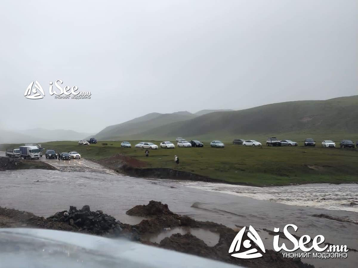 СЭРЭМЖЛҮҮЛЭГ: Шар усны үерт өртөж болзошгүй айлууд ойр орчмын цас, мөсөө цэвэрлэхийг уриалж байна