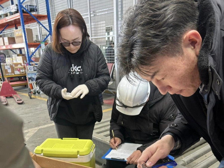 Хонины цэцэг өвчний эсрэг тусламжийн нэг сая тун вакцин хүлээж авлаа