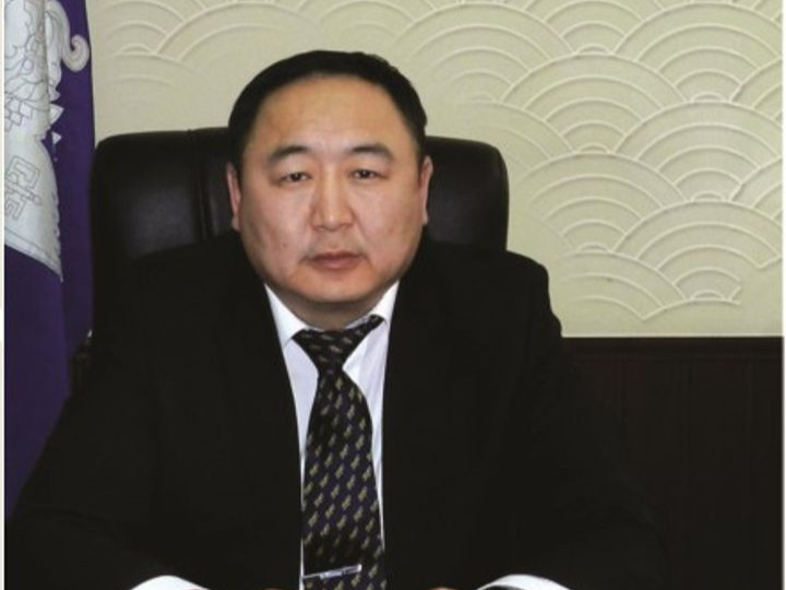 Хөдөлмөрийн баатар, Тод манлай уяач Д.Даваахүүгийн хүү Д.Баянбат "Алтан унага"-ны эзэн болжээ