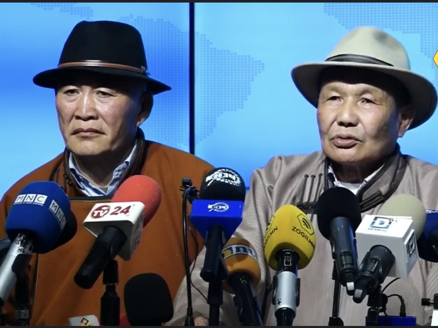 "Бэлчээрийн тухай хууль баталж, нүүдлийн мал аж ахуйг устгах гэж байгаа тул Засгийн газарт шаардлага хүргүүлнэ" гэв