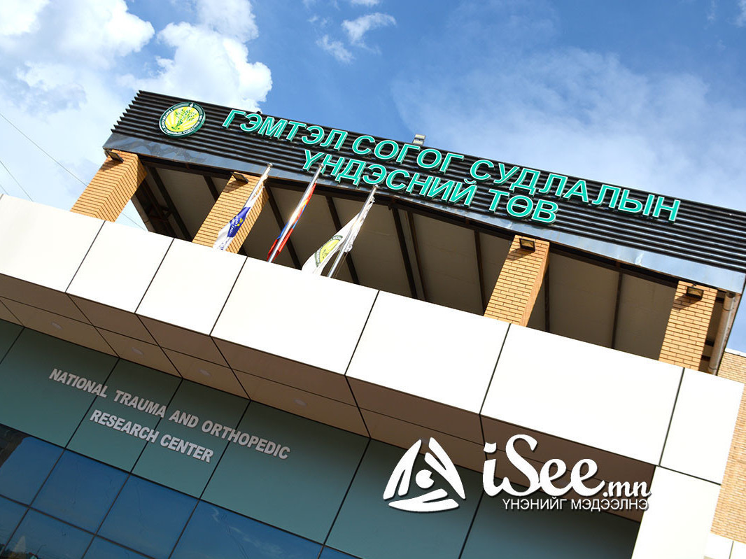 Зуухны халаалтын төмөр шугамд хөлөө хавчуулж гацсан бага насны хүүхдийг аварчээ