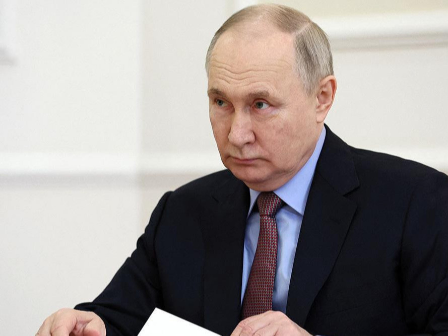 ОХУ-ын Ерөнхийлөгч В.Путин тангаргаа өргөж, Засгийн газар нь огцорсон талаар ТАСС мэдээлжээ