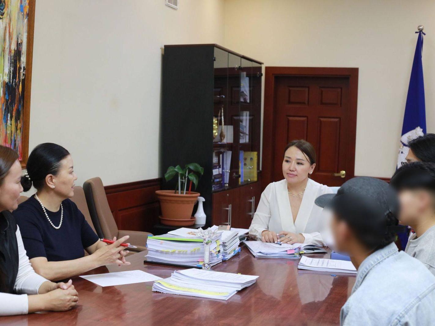 “Өнөр бүл” хүүхдийн төвийн гурван хүүхдийг Герман Улсад сургахаар шийдвэрлэжээ