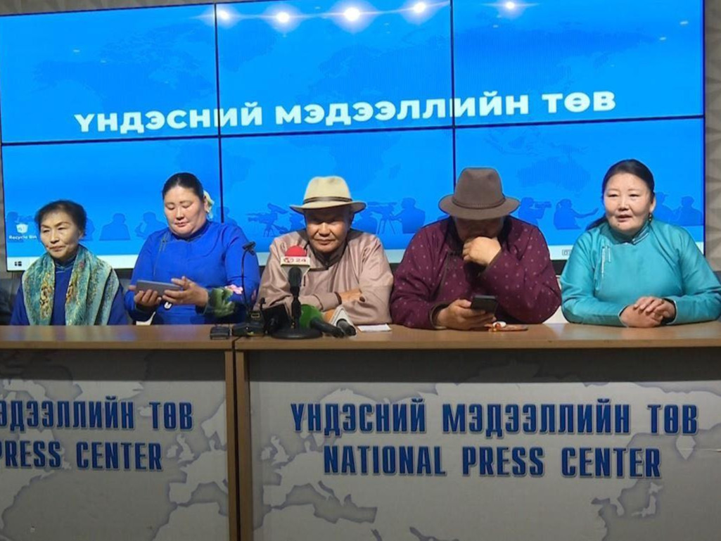 Малчид “Шинэ хоршоо” хөдөлгөөнийг улстөржүүлэхгүй байхыг хүслээ