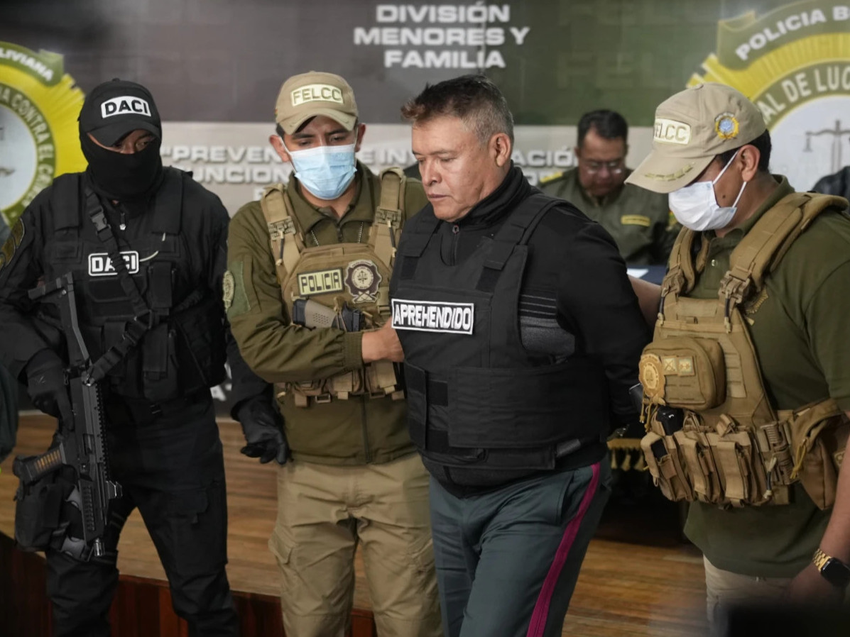 ВИДЕО: Боливи улсад төрийн эргэлт хийхийг хүссэн армийн генералыг баривчлан саатуулжээ