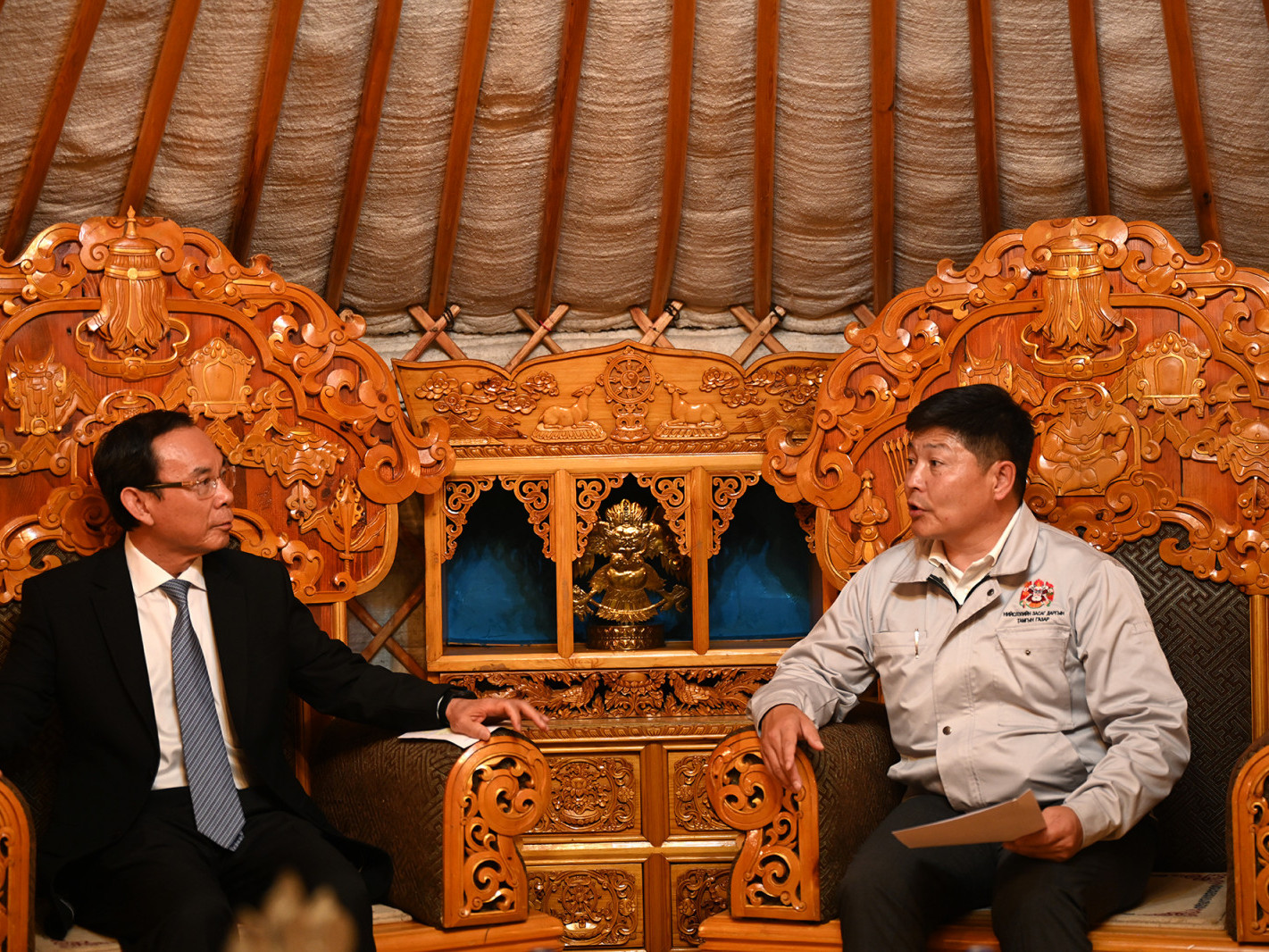 БНСВУ-аас Монгол Улсад суугаа Элчин сайд Нгуэн Даун Тань тэргүүтэй төлөөлөгчдийг хүлээн авч уулзлаа
