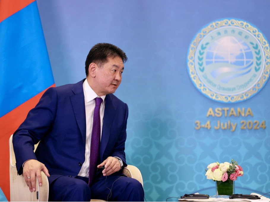 Дөрвөн цагийн дараа болох хуралд Ерөнхийлөгч У.Хүрэлсүх үг хэлж "Монгол Улс ШХАБ-т гишүүнээр элсэхгүй" гэдгээ илэрхийлнэ 