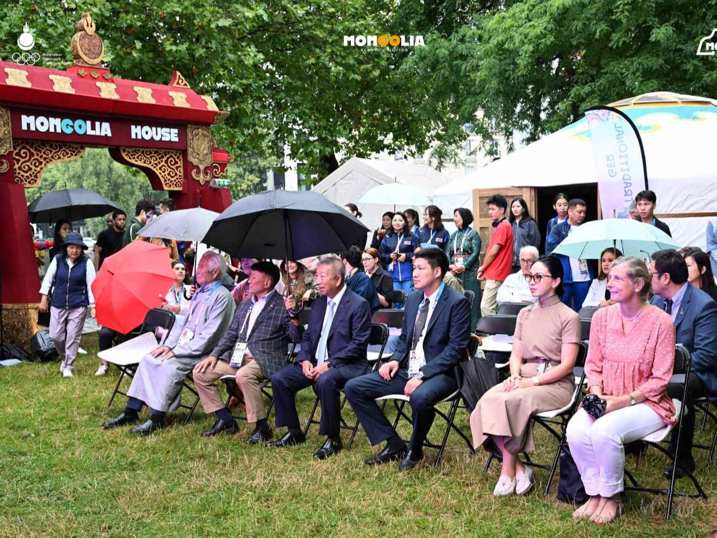 ФОТО: Монгол өв соёлыг харуулах “Mongolia House”-ыг Парис хотын Ла Виллет цэцэрлэгт хүрээлэнд босгожээ