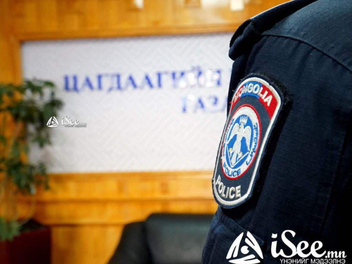 Бусдын тээврийн хэрэгслээс эд зүйл хулгайлсан иргэнийг камерын хяналтаар илрүүлж, хохирлыг барагдууллаа