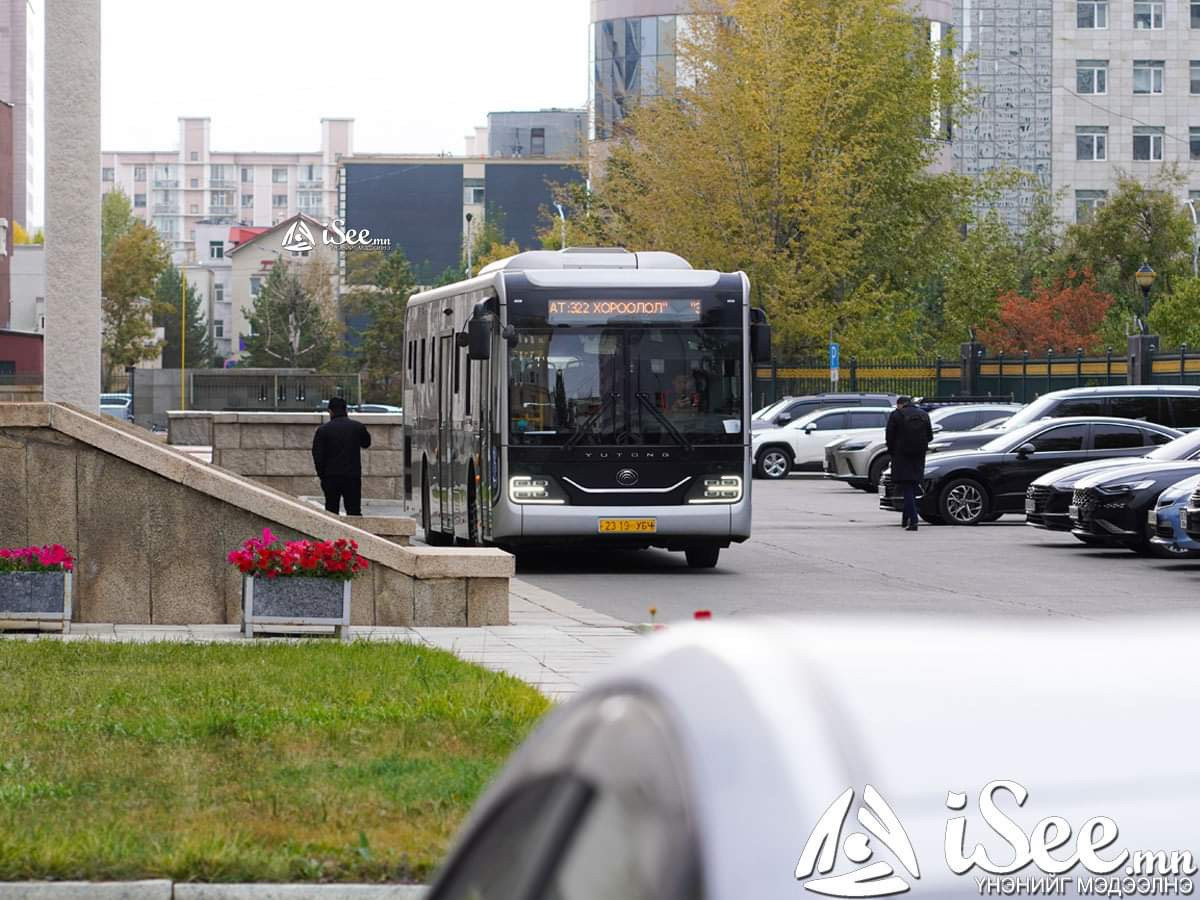 Засгийн газрын ордноос явдаг автобусны үйлчилгээг маргаашаас зогсоохоор боллоо