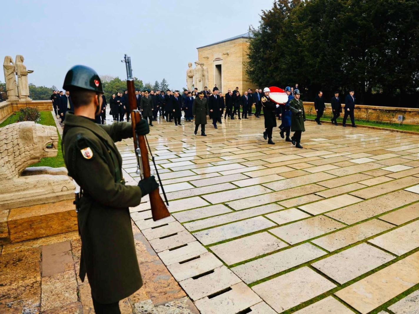 Ерөнхийлөгч У.Хүрэлсүхийн хүндэтгэл үзүүлсэн “Ататуркийн бунхан цогцолбор”-ыг Туркийн хувьсгалын эцэг Аныткабирт зориулан бүтээжээ