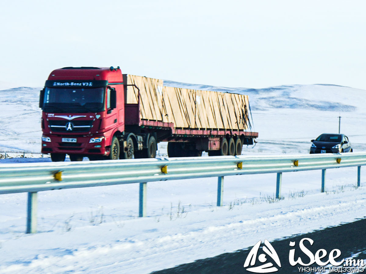 Зөвшөөрөгдөх дээд хэмжээнээс хэтэрсэн ачаа тээвэрлэлтийг түр зогсоожээ