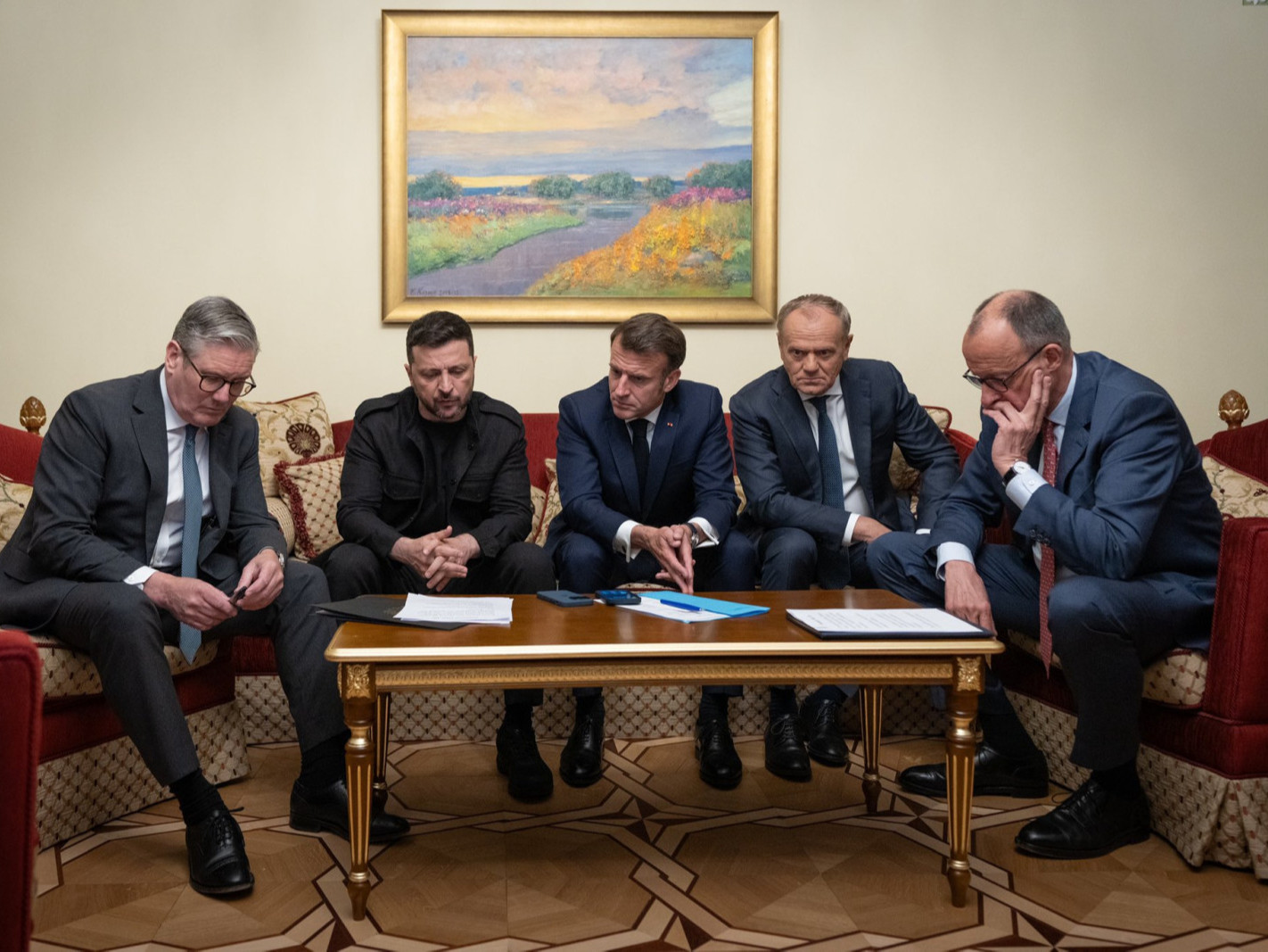 Франц, Герман, Польш, Их Британийн удирдагчид "нууц айлчлал"-аар Украинд ирж, маргаашаас эхлэн ОХУ-ыг "ямар ч нөхцөлгүй" 30 хоног гал зогсоохыг шаарджээ
