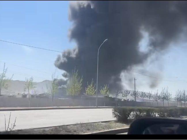 ВИДЕО: Сонгинохайрхан дүүргийн дэд станцын хашаанд гал гарч, 6-н автомашин, 9-н мотоцикл шатжээ