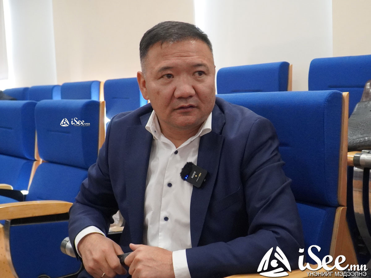 О.Амгаланбаатар: Архичин нөхрөөсөө салж чаддаггүй эхнэр шиг Засгаас гарч чадахгүй юм гэж байхгүй. АН гардгаараа гараад Ерөнхий сайдад итгэл үзүүлэхгүй