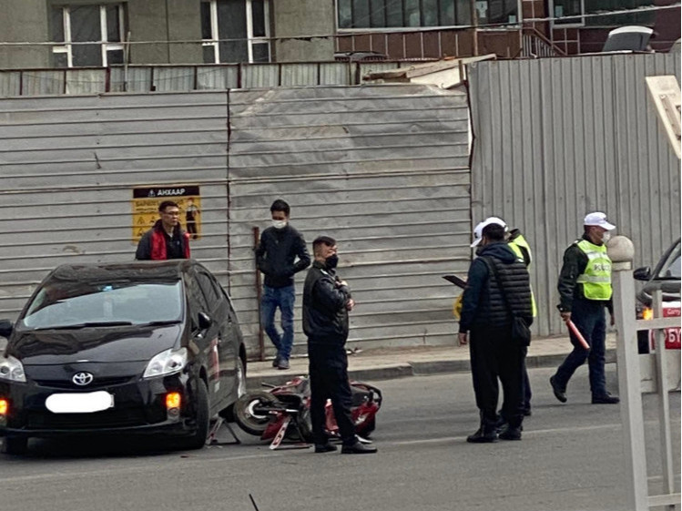 Согтуугаар мотоцикл жолоодож, осол гаргажээ