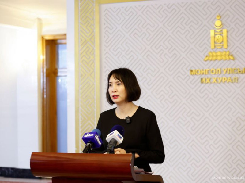Байгаль орчин, хүнс, хөдөө аж ахуйн байнгын хорооны даргаар УИХ-ын гишүүн М.Мандхайг сонгохыг дэмжлээ 