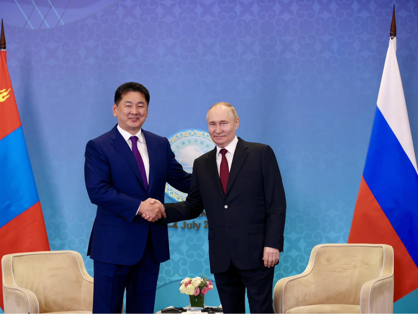 Ерөнхийлөгч У.Хүрэлсүхэд ОХУ-ын Ерөнхийлөгч В.В.Путин баяр наадмын мэндчилгээ ирүүлжээ