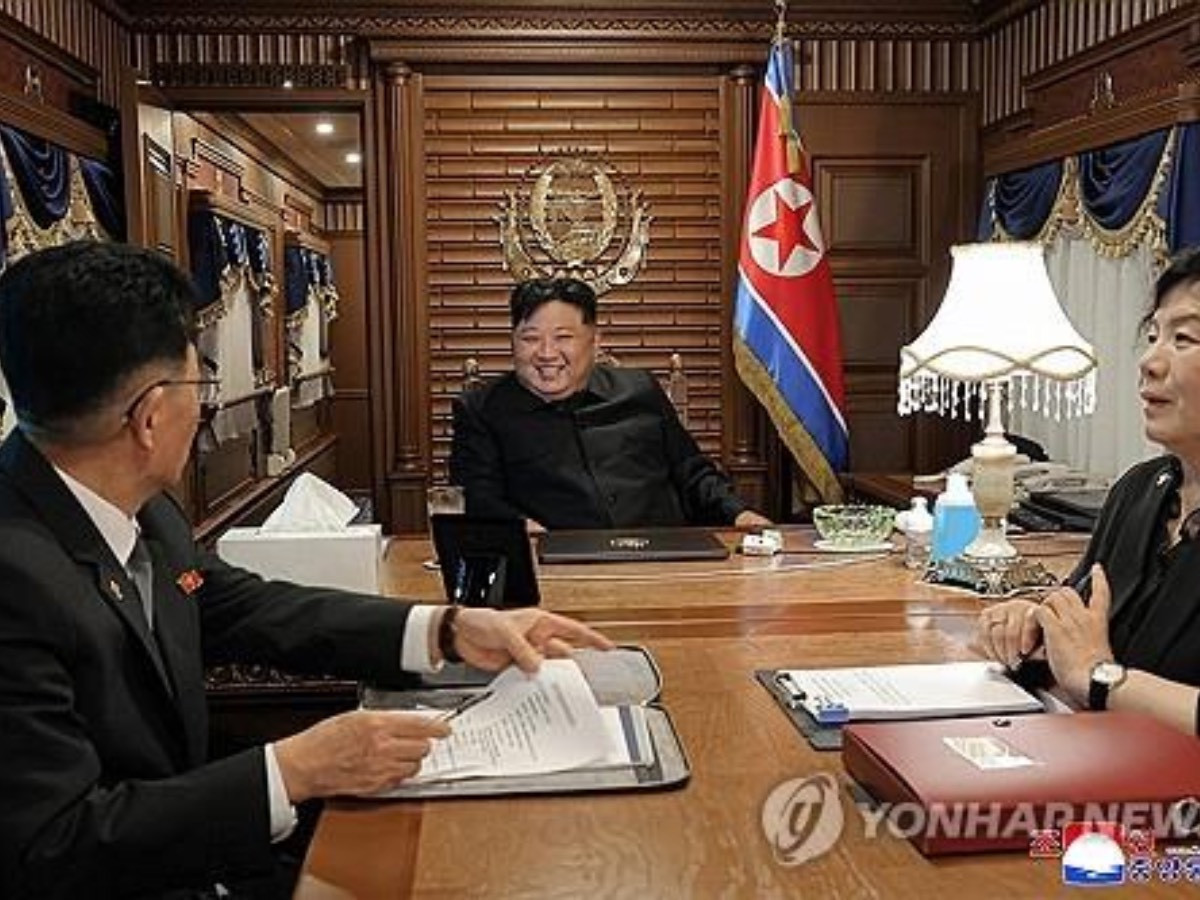 Хойд солонгосын удирдагч Ким Жон Ун цэргийн парадад оролцохоор Хятадын хилийг нэвтэрчээ