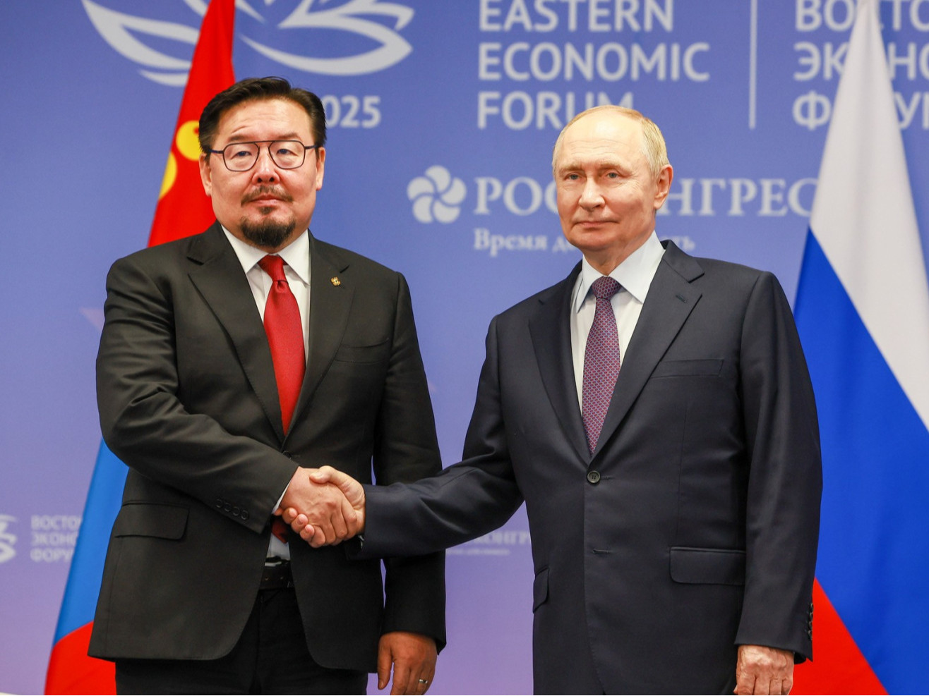 ОХУ-ын Ерөнхийлөгч В.Путин Ерөнхий сайд Г.Занданшатарыг хүлээн авч уулзан, “Сибирийн хүч 2” хийн хоолойн төслийн талаар санал солилцсон гэж “Кремль” мэдээлжээ