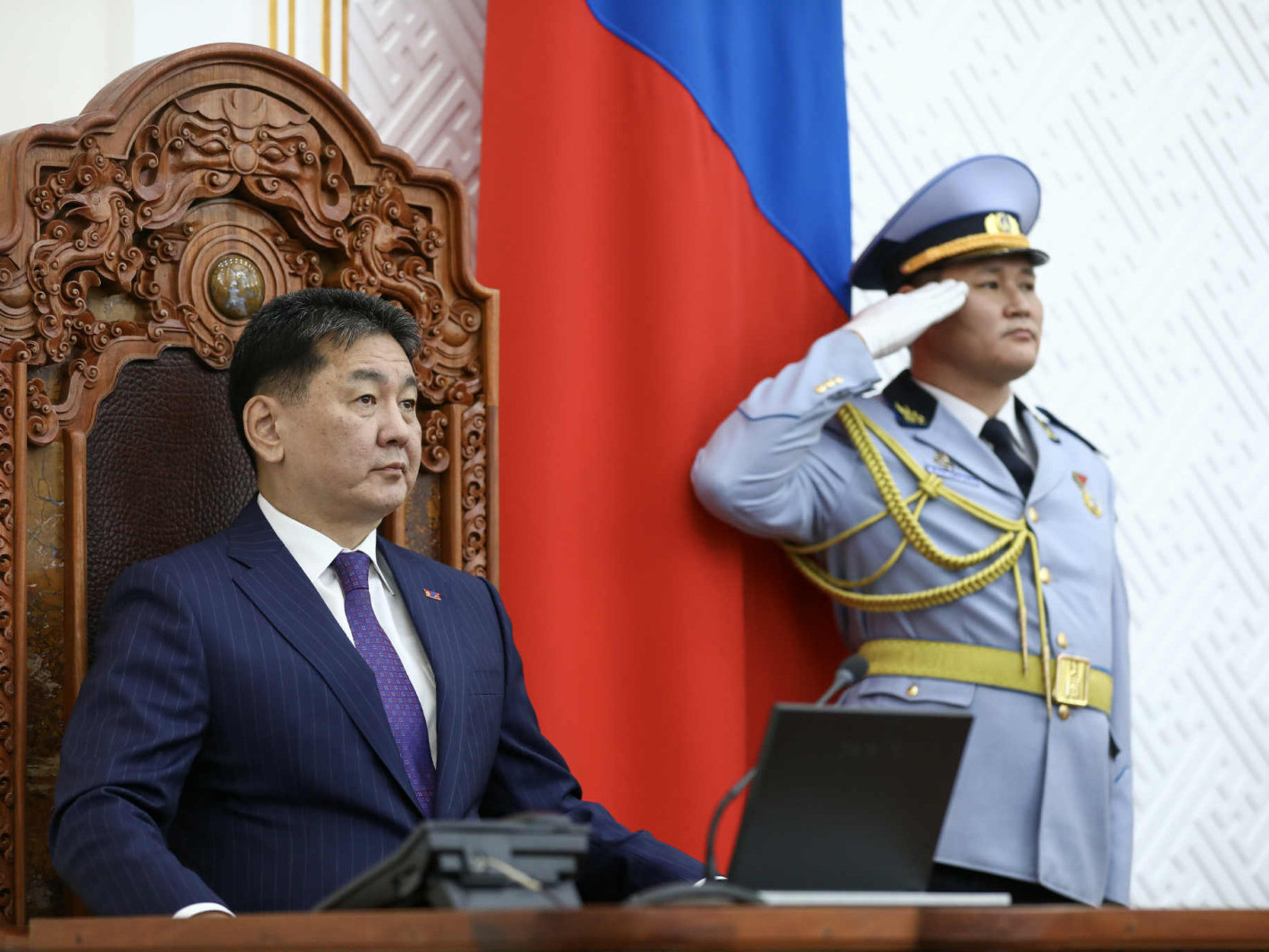 Ноён уул, Гутайн даваа зэрэг дархан цаазат газруудад алт олборлохын эсрэг тавьсан Ерөнхийлөгчийн хоригийг дэмжлээ