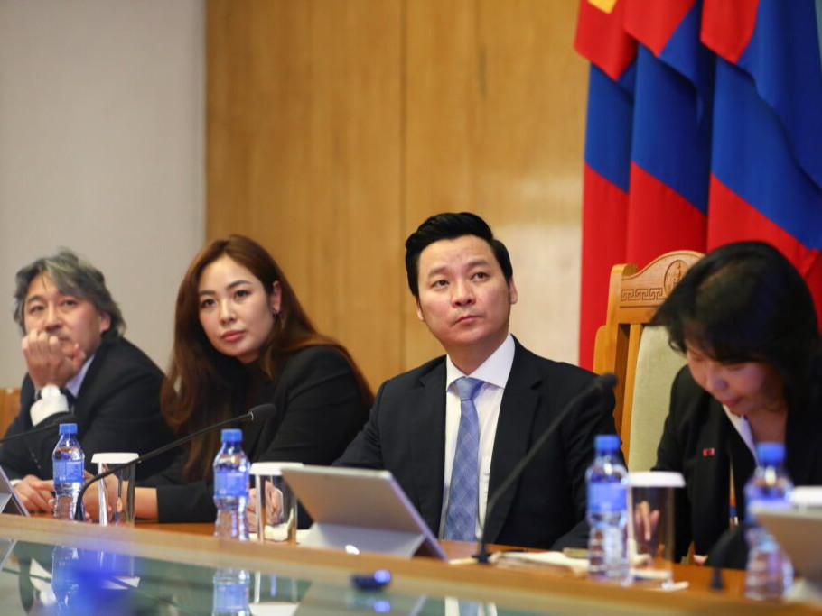 Ерөнхийлөгчийн дэмжлэгээр байгуулагдсан Эд эс, эрхтэн шилжүүлэн суулгах төв таван хүнд амьд донороос элэг шилжүүлэн суулгалаа