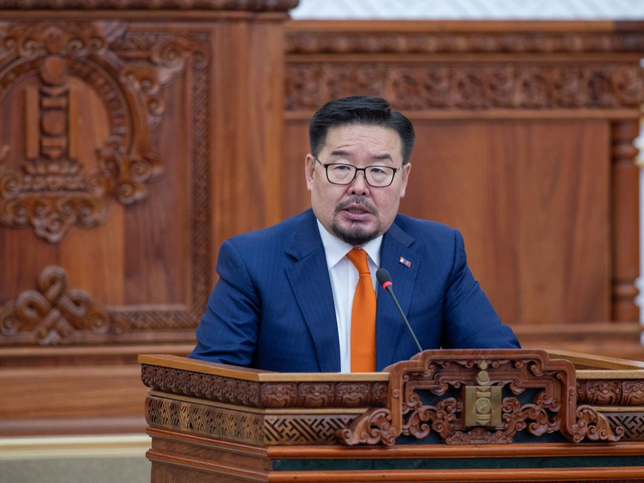 LIVE: УИХ-ын гишүүд Ерөнхий сайдаас асуулт асууж, хариулт авах анхны "асуулгын цаг" болж байна