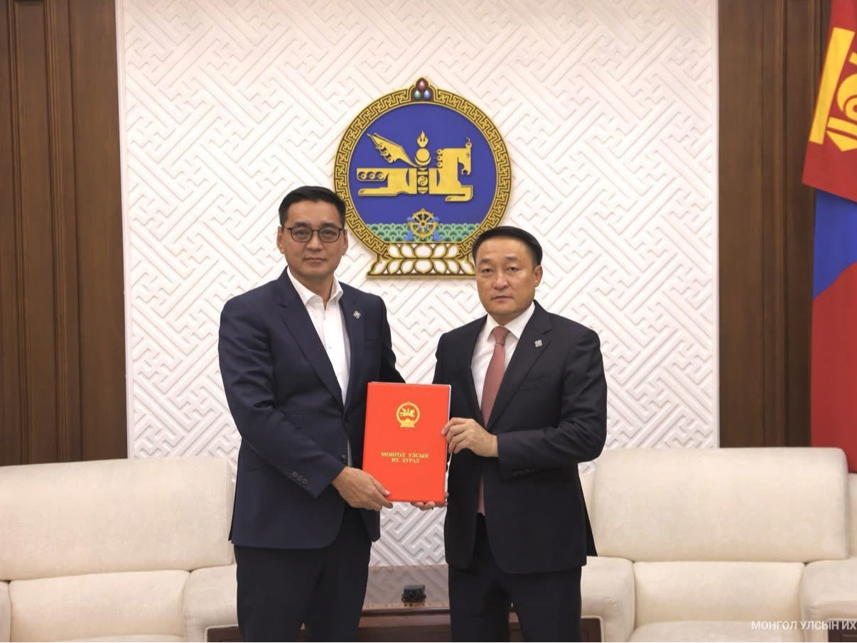 Улс төрийн намын тухай хуульд өөрчлөлт оруулах тухай хуулийн төслийг өргөн барилаа