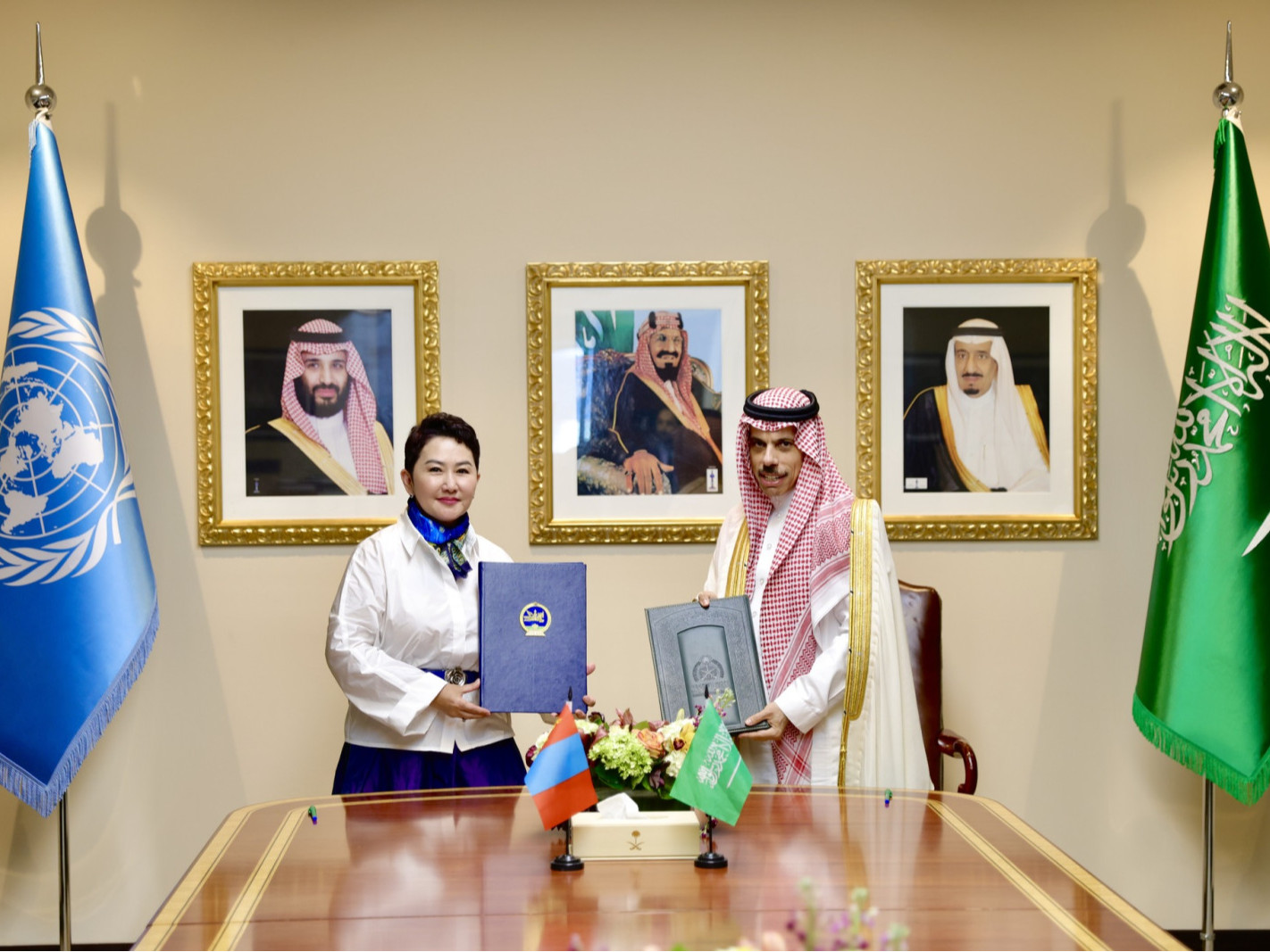 Саудын Араб дахь дипломат паспорт эзэмшигчдийг богино хугацааны визийн шаардлагаас чөлөөлөх тухай хэлэлцээрт гарын үсэг зуржээ