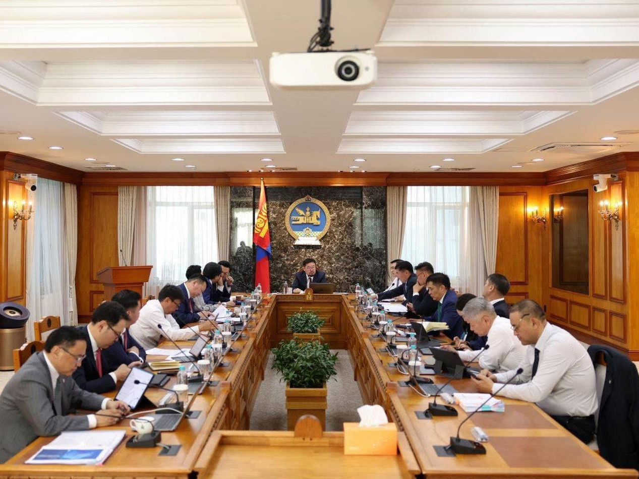 Засгийн газрын ээлжит хуралдаанаар Монголд хөдөлмөр эрхлэх гадаад ажилтны тоо, хувь хэмжээг тогтооно