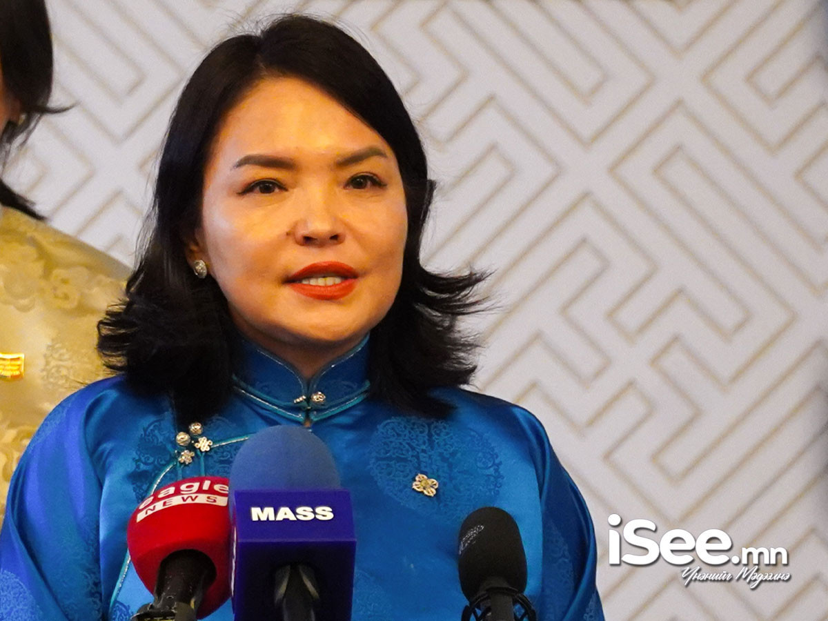 Д.Энхтуяа: Ирэх оны төсөвт 1.5 сая төгрөгөөс доош цалинтай ахмадуудад 45-60 мянган төгрөг нэмэгдэж байгаа нь хангалтгүй