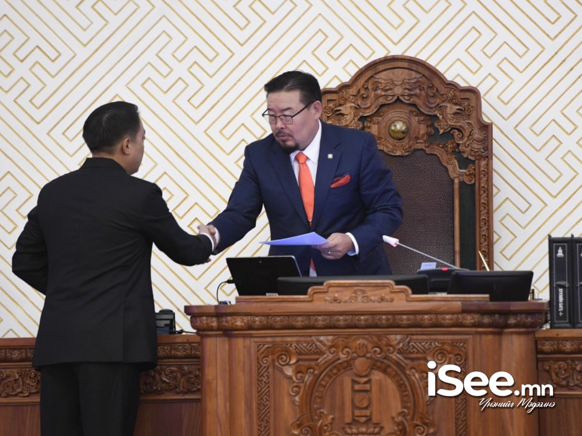 Ерөнхий сайд Г.Занданшатарыг огцруулах саналыг баасан гарагт УИХ-аар хэлэлцэнэ 