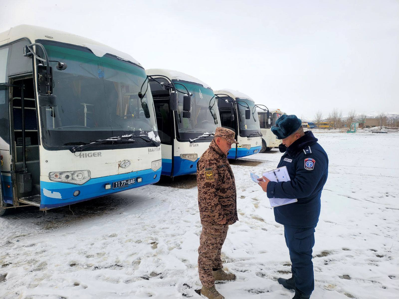ЗХЖШ: Хугацаат цэргийн алба хаагч хаагчдыг тээвэрлэх тээврийн хэрэгслийн бүрэн бүтэн байдалд хяналт тавин ажиллаж байна