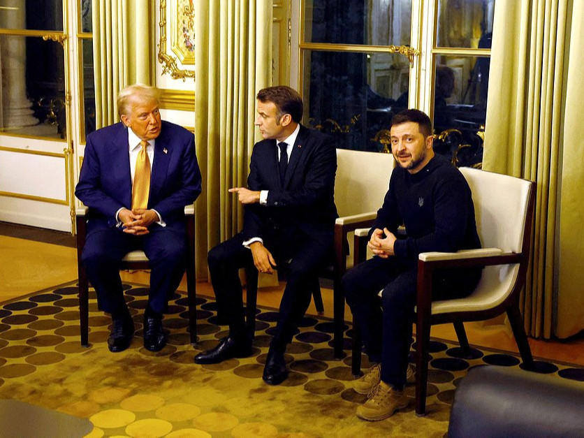 В.Зеленский Д.Трамптай хэлэлцээ хийснийхээ дараа Францын Ерөнхийлөгч Э.Макронтой уулзахаа мэдэгджээ