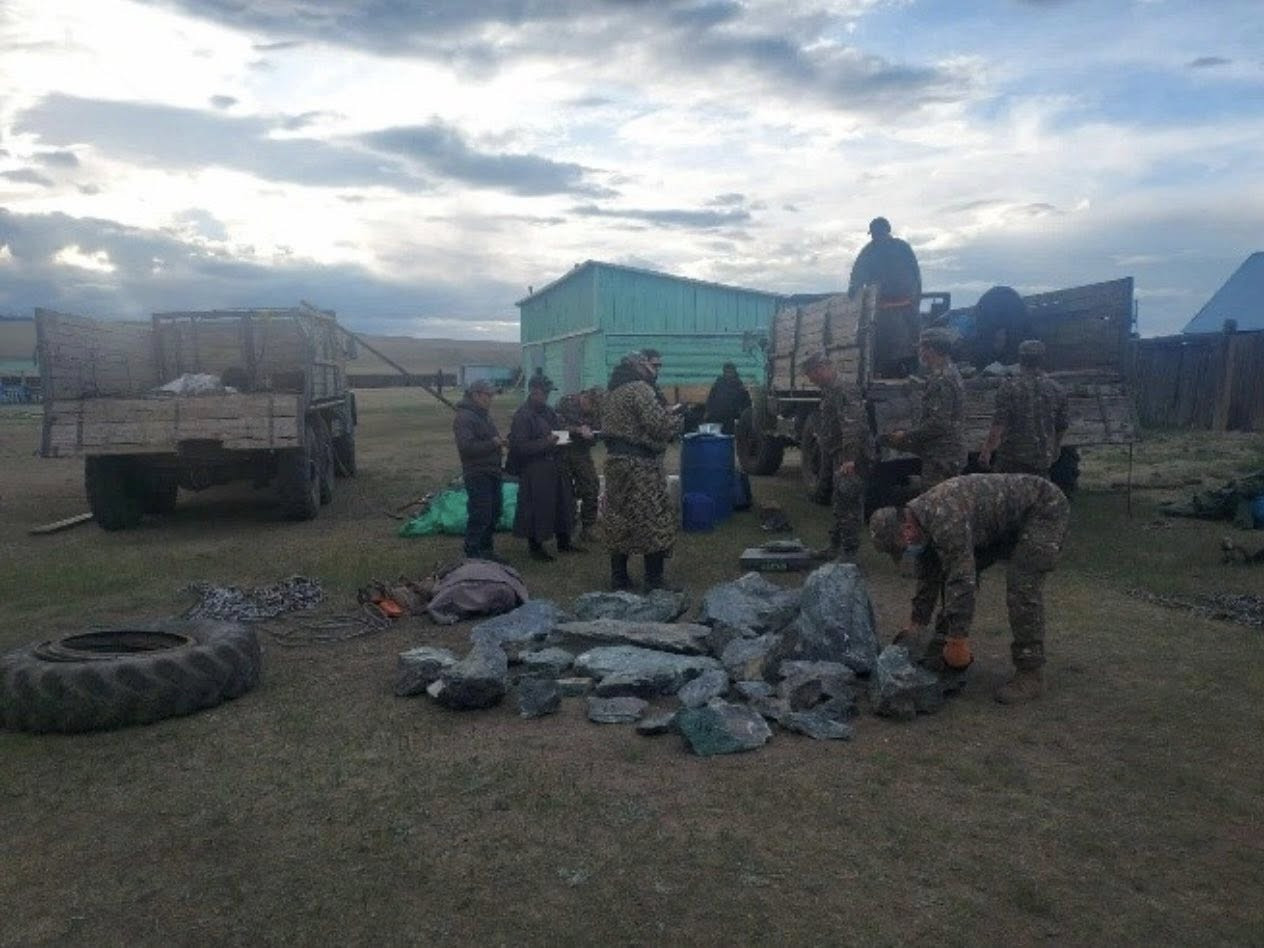 Хууль бусаар ногоон хаш олборлосон зөрчлийг илрүүлж, хуулийн байгууллагад шилжүүлжээ