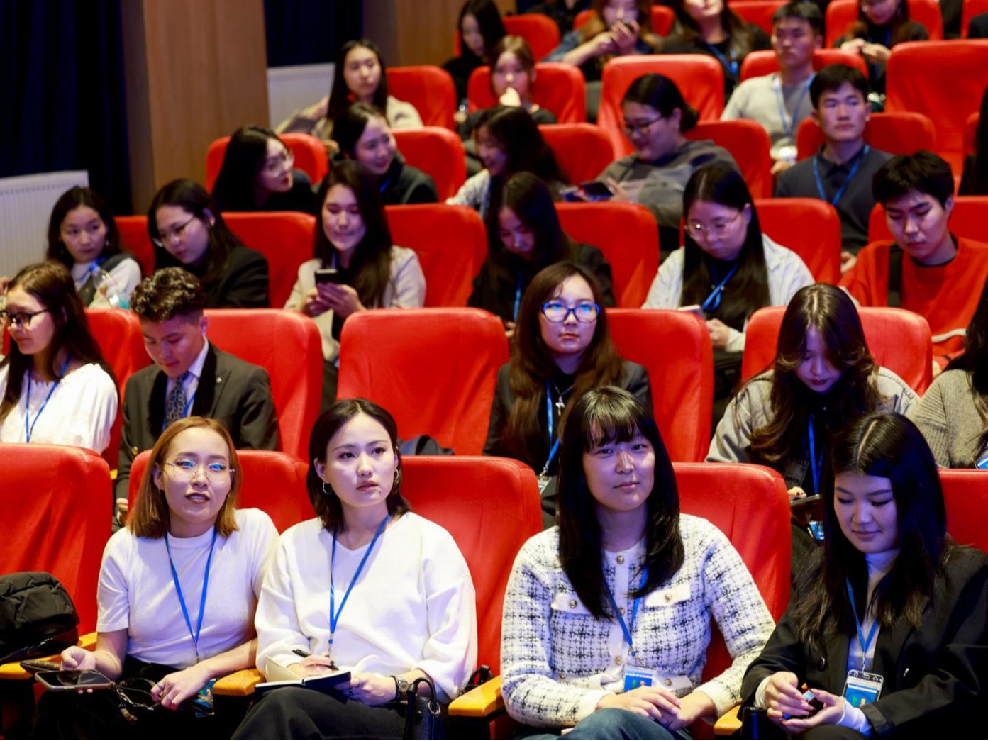 Нийслэлийн тэтгэлэгт хөтөлбөрийн эхний шатанд 400 оюутан шалгарчээ