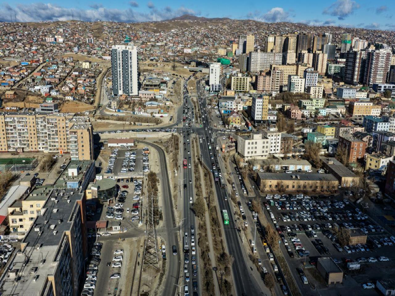 “Мөнгөн гүүр”-ийн дэргэдэх туслах замыг хоёр эгнээ болголоо