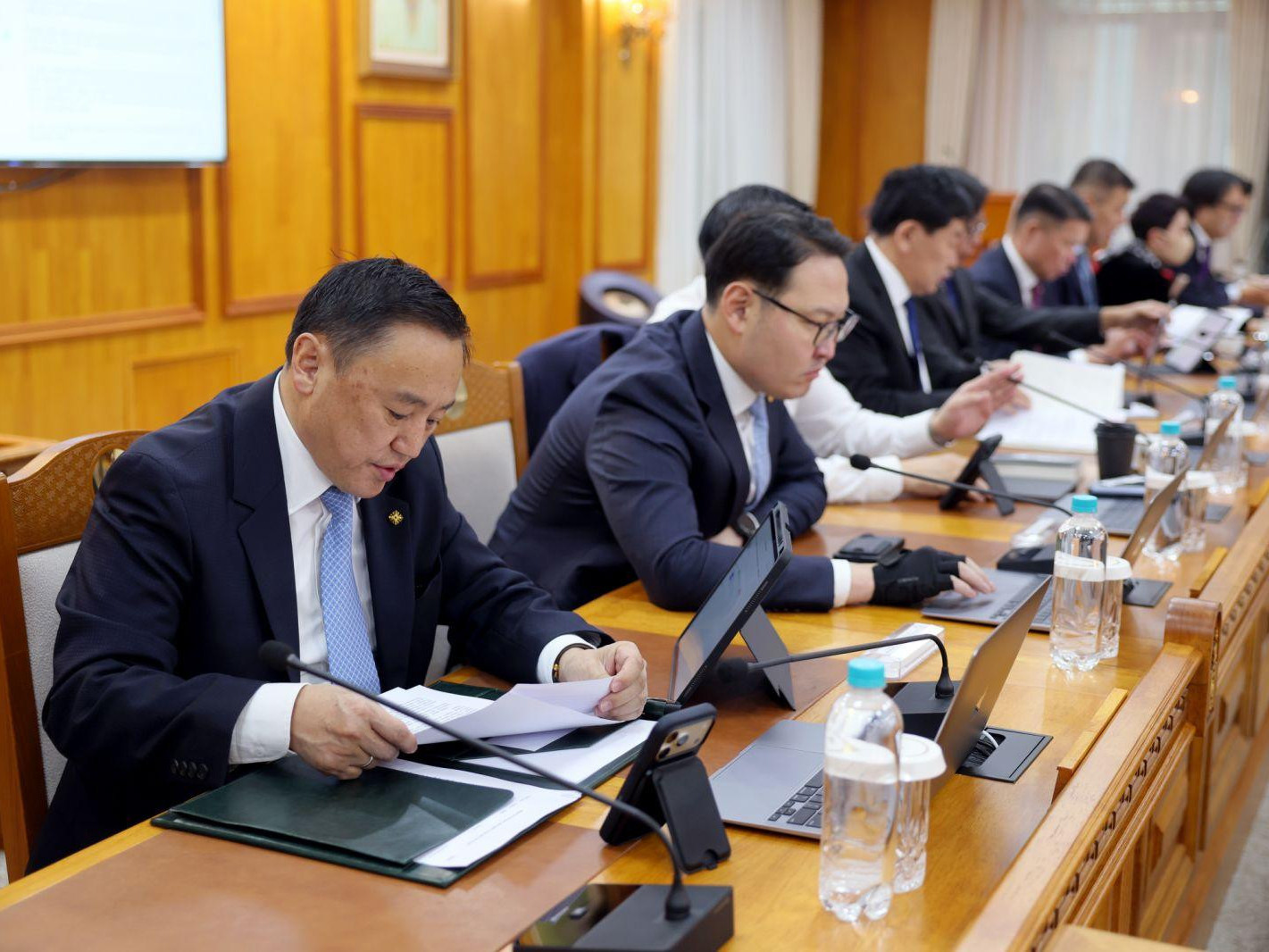 ЭМДС-нд шалгалт хийгээд "Өөрийг нь эмчлэх, эрүүлжүүлэх цаг болжээ гэсэн дүгнэлтэд хүрсэн” гэв